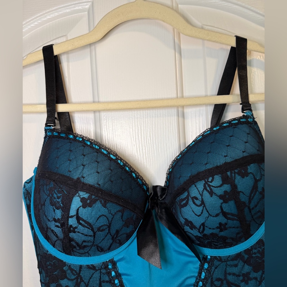 NWT Fascinations Elegant Blue Lace Women's Lingerie - Picture 3 of 8